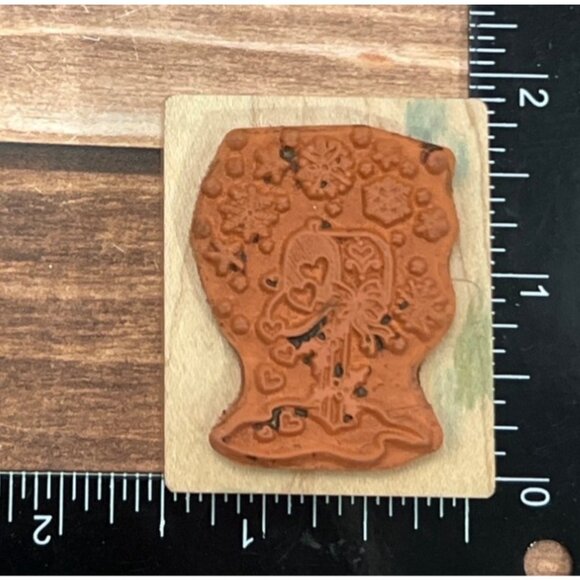 PSX C-522 WINTER MAILBOX HEARTS SNOWFLAKES HOLLY BERRY WOOD MOUNTED RUBBER STAMP - Picture 3 of 3